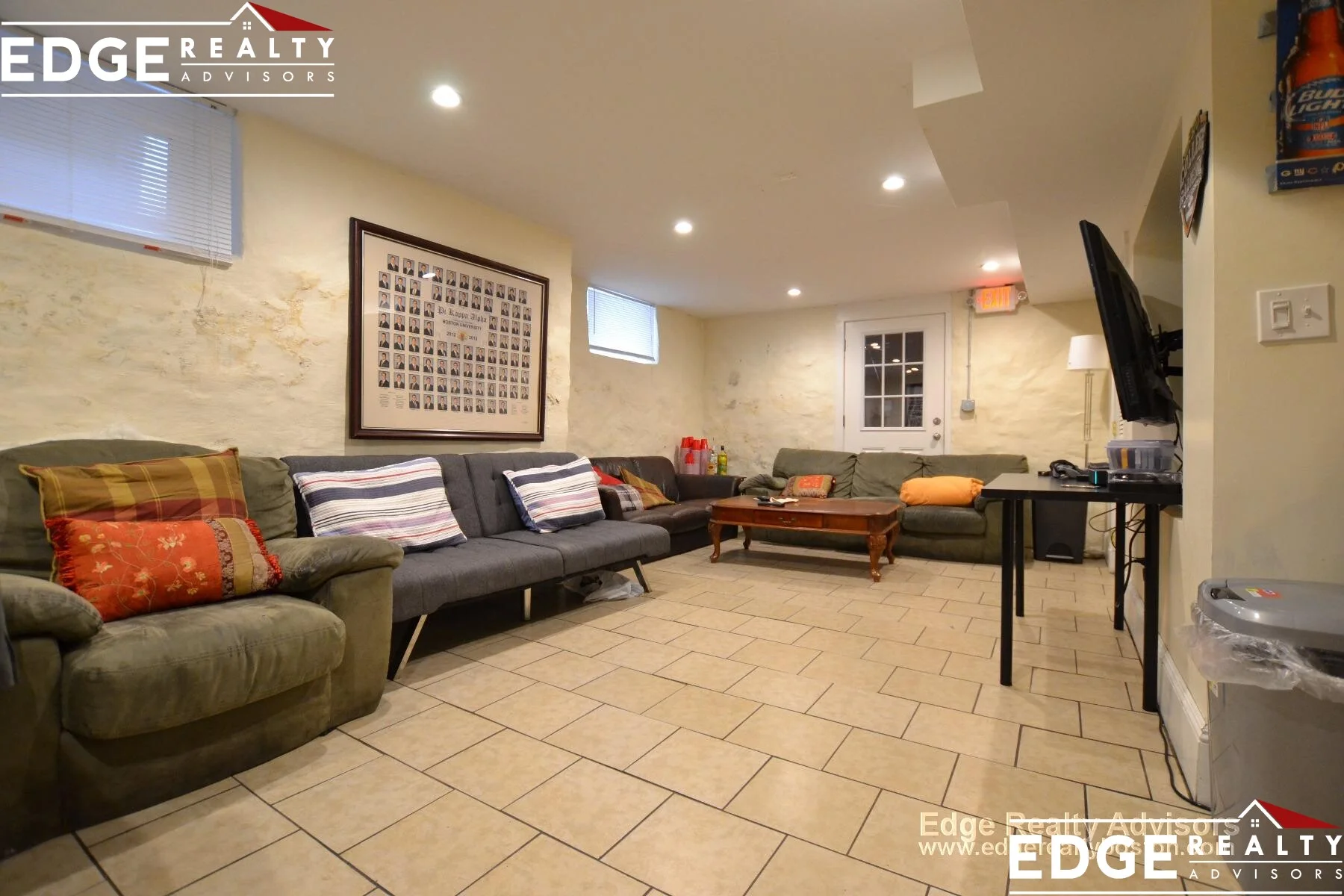 8 Sawyer Ter, Allston