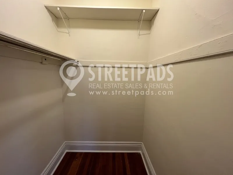 31 Park Dr, Fenway