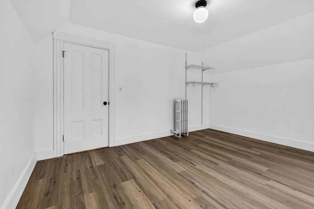166 Elliot St, Newton Upper Falls