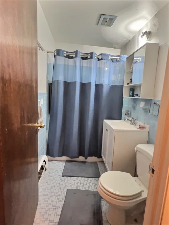 1039 Commonwealth Ave, Allston