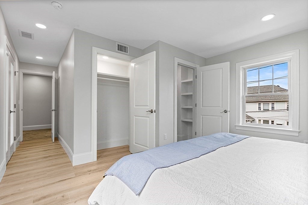 83 Hawthorn St, Nonantum