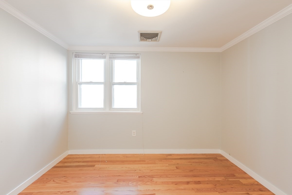 118 Tudor St, South Boston