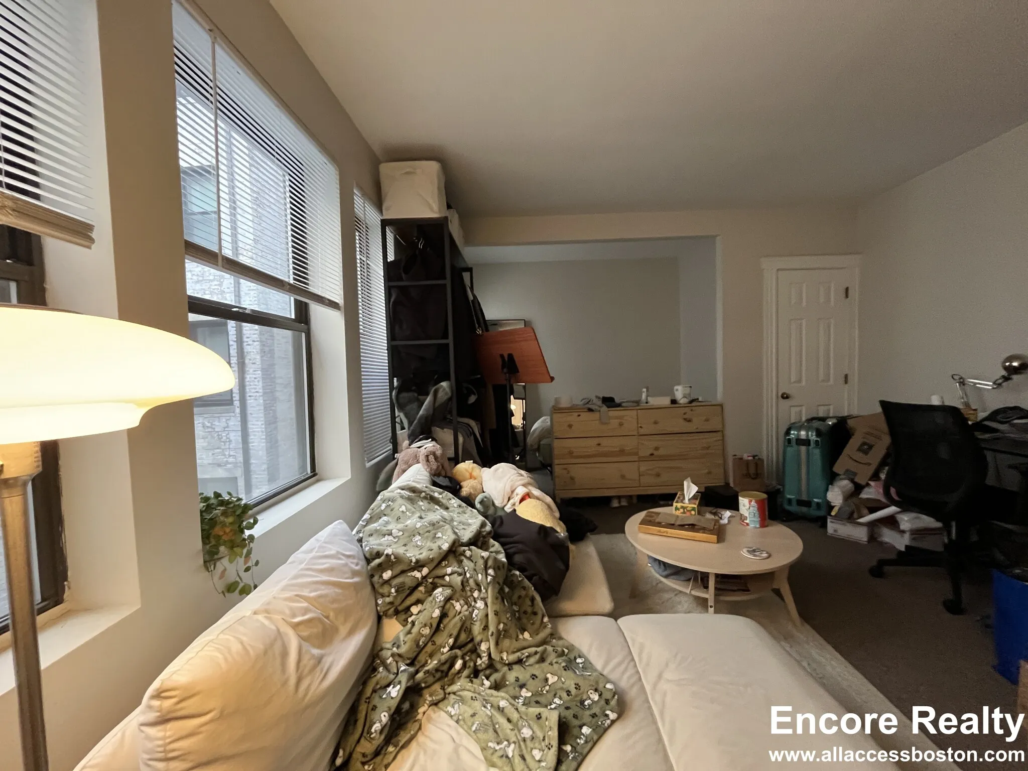 833 Beacon St, Fenway