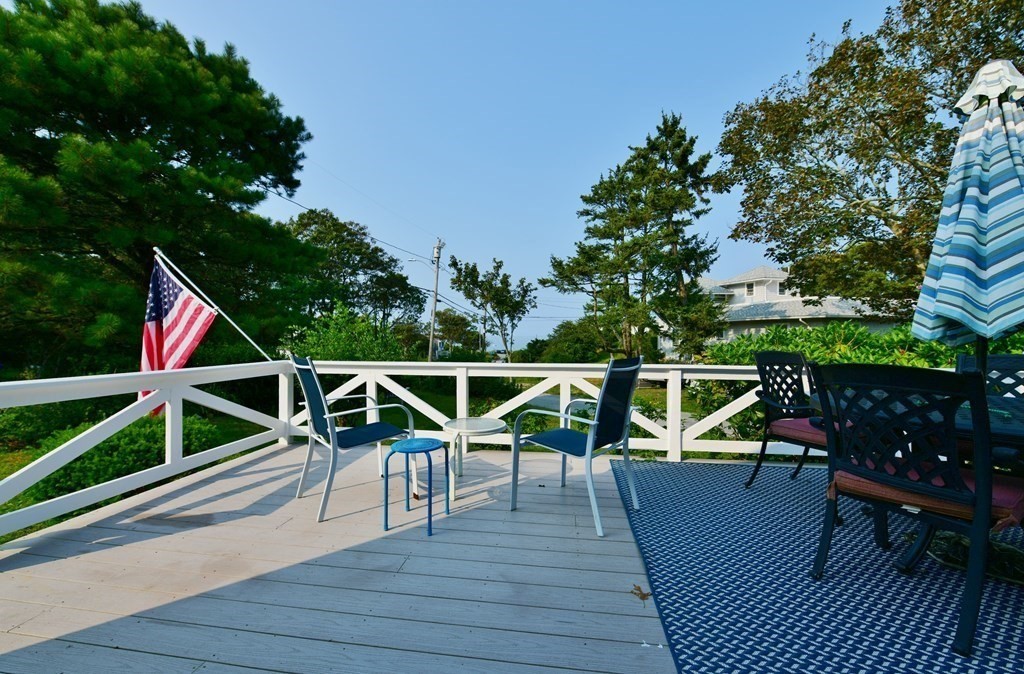 208 Standish Rd, Sagamore Beach