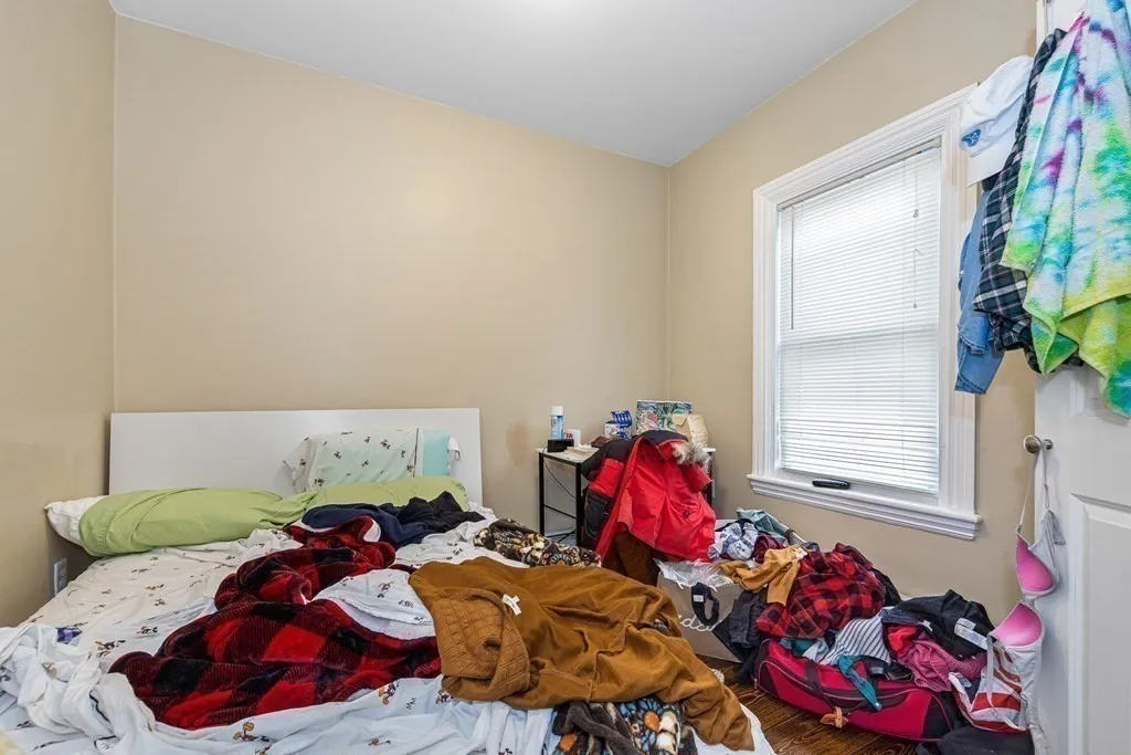 1566 Tremont St, Mission Hill