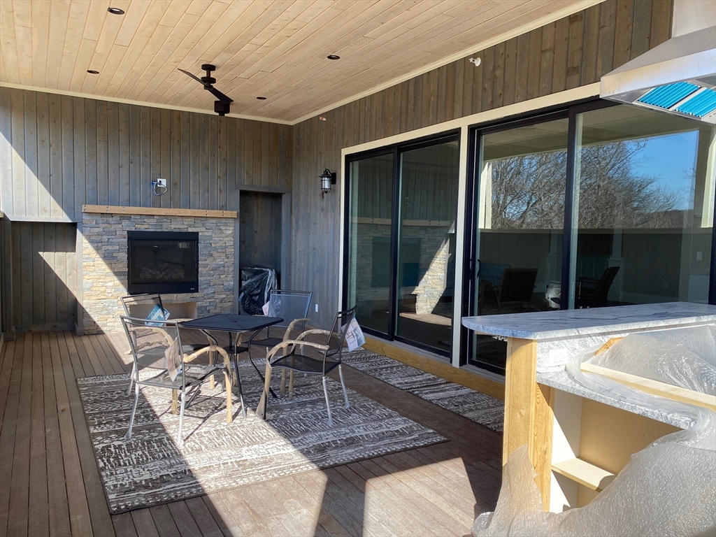 846 Main St, Winchester