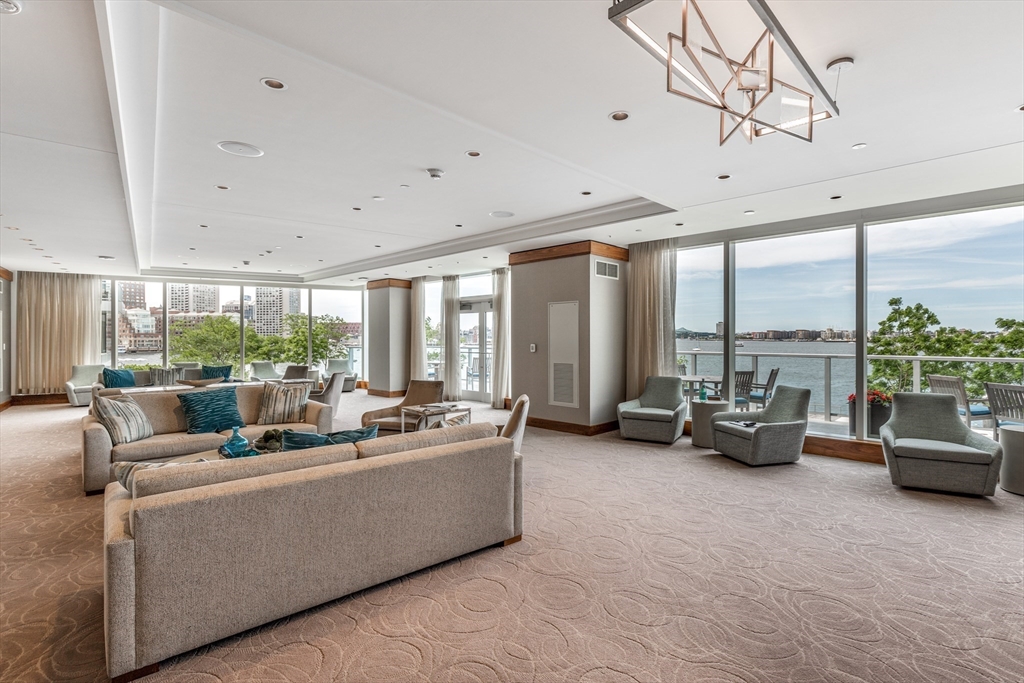 50 Liberty Dr, Seaport District