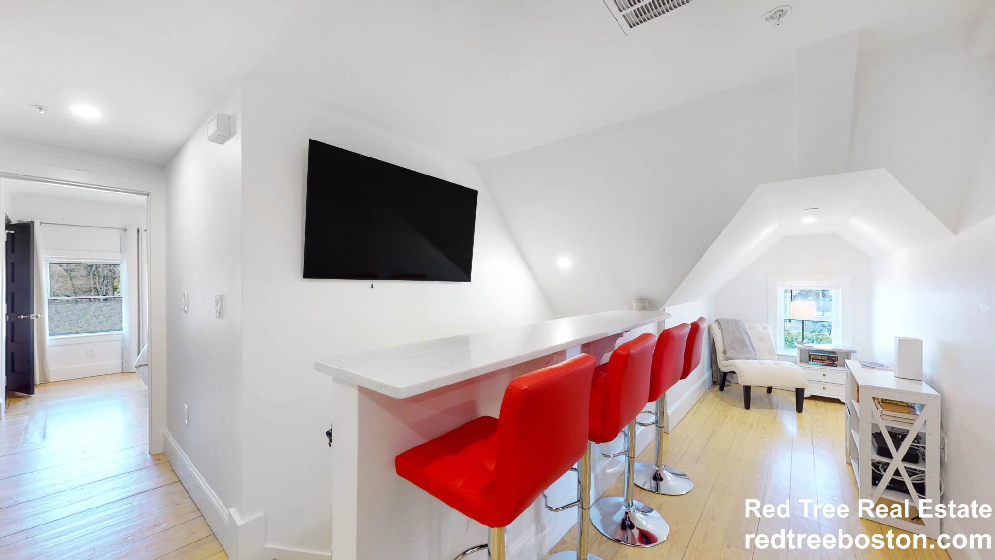 659 South St, Roberts