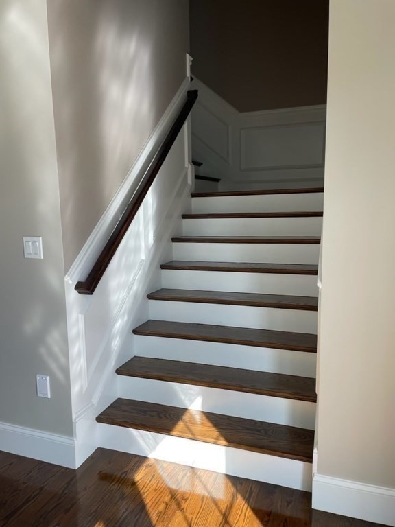 9 Ridgeway Ave, Needham