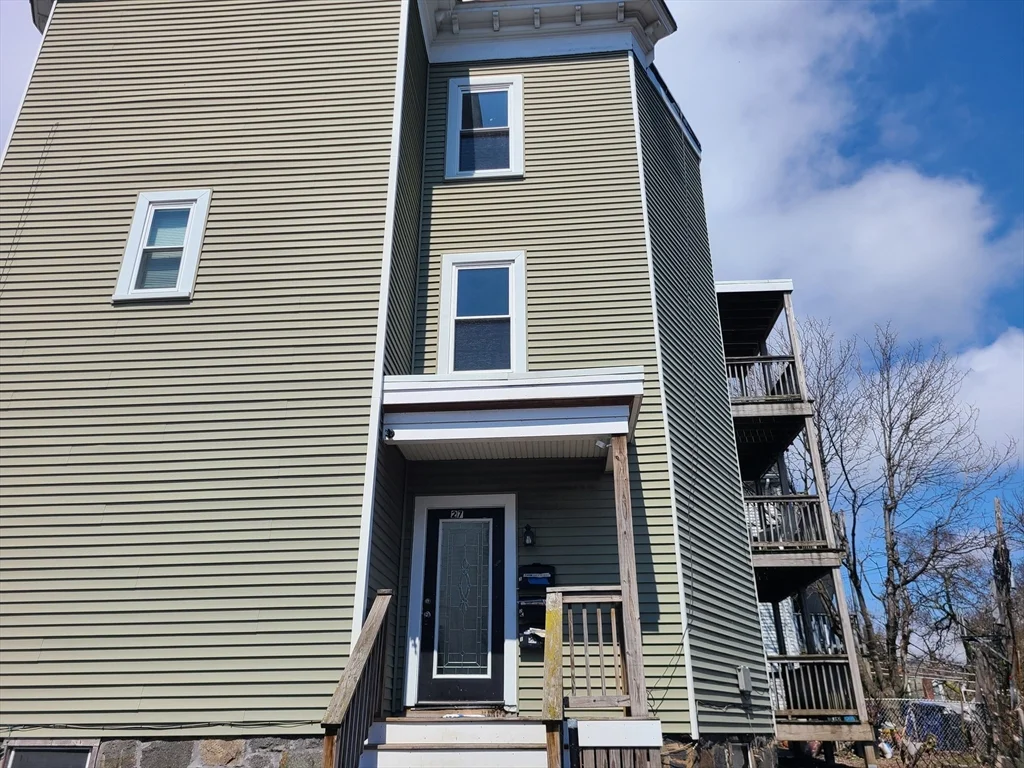 27 Buttonwood St, Dorchester