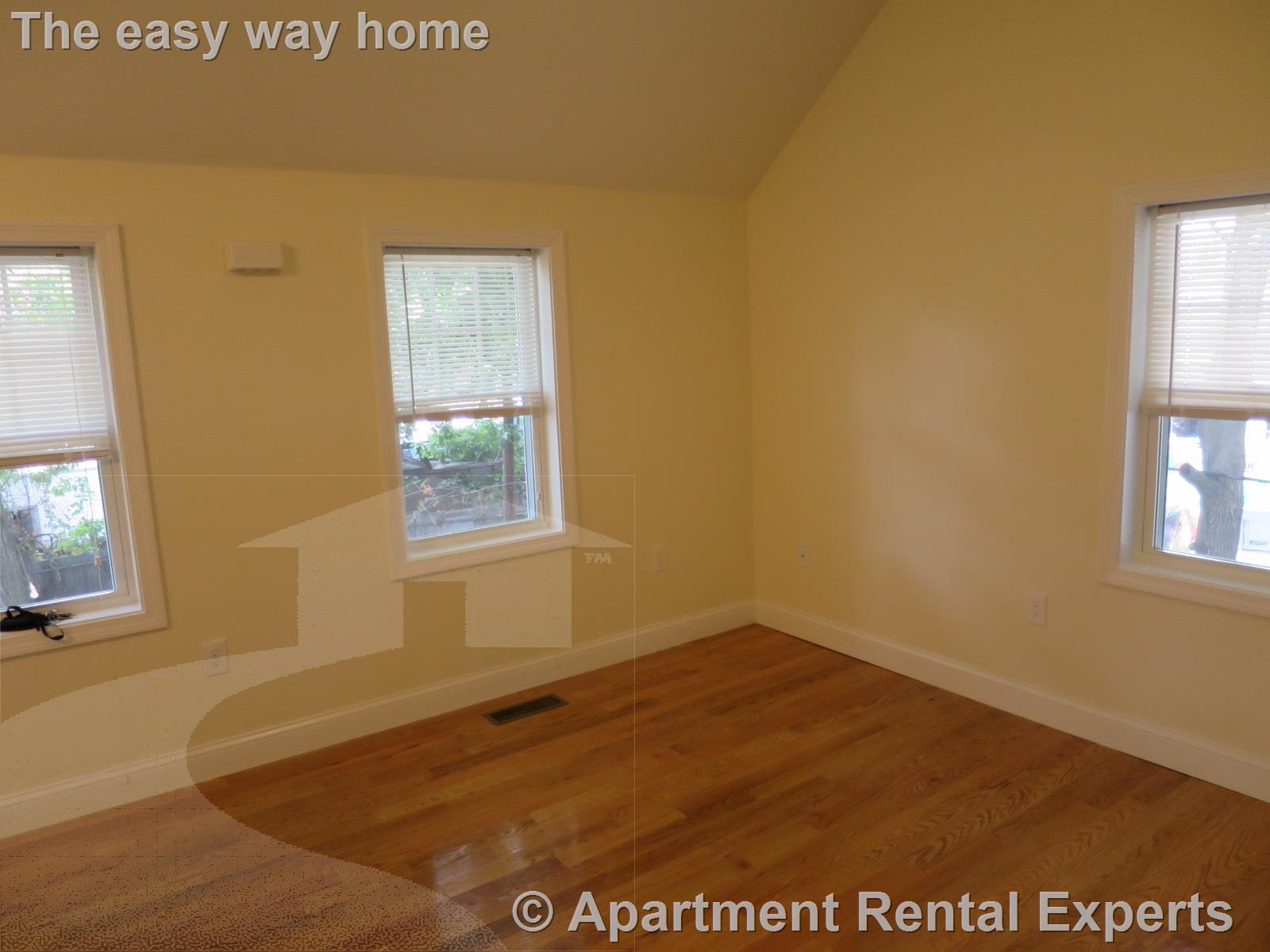 178 Boston Ave, West Somerville