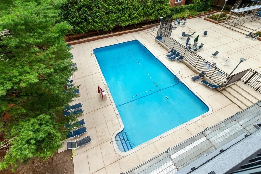 50 Longwood Ave, Coolidge Corner