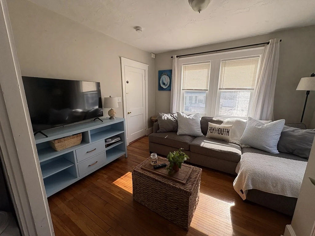 20-22 Sumner, Quincy