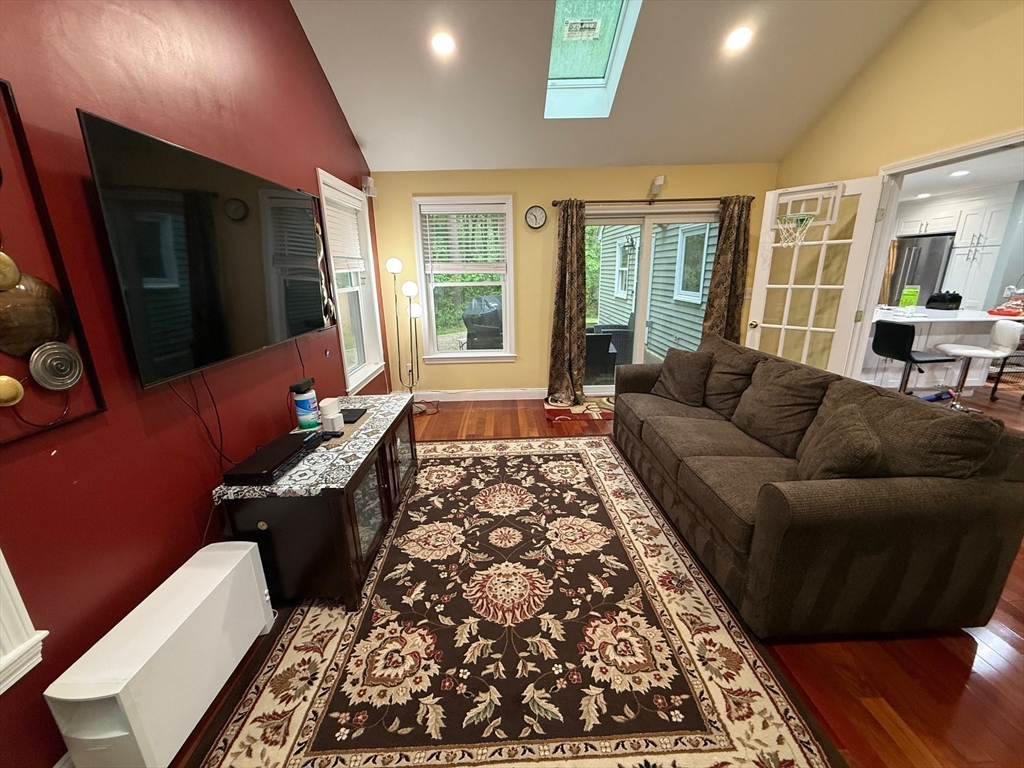 45 Winterberry Way, Bedford