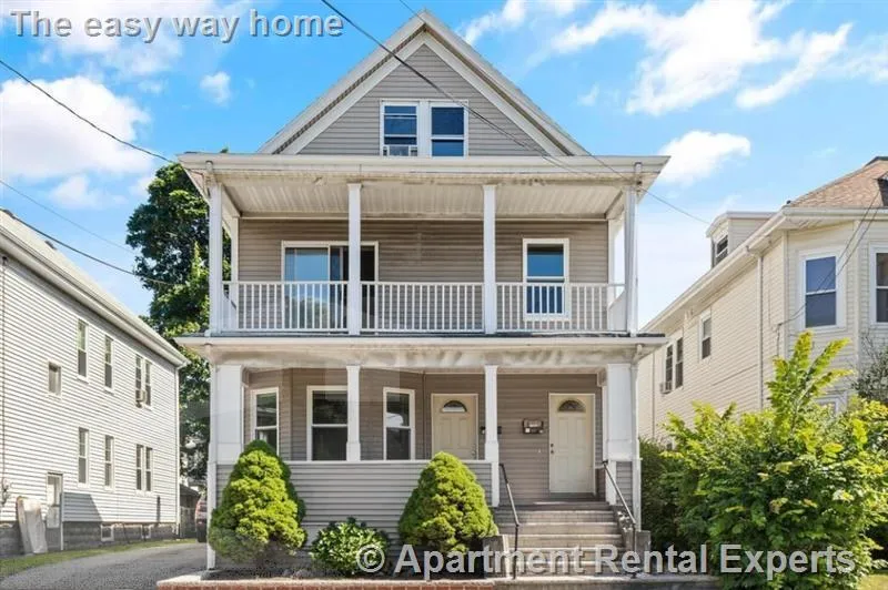 38 George St, Tufts