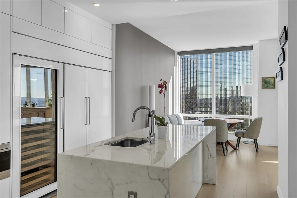 1 Franklin St, Downtown