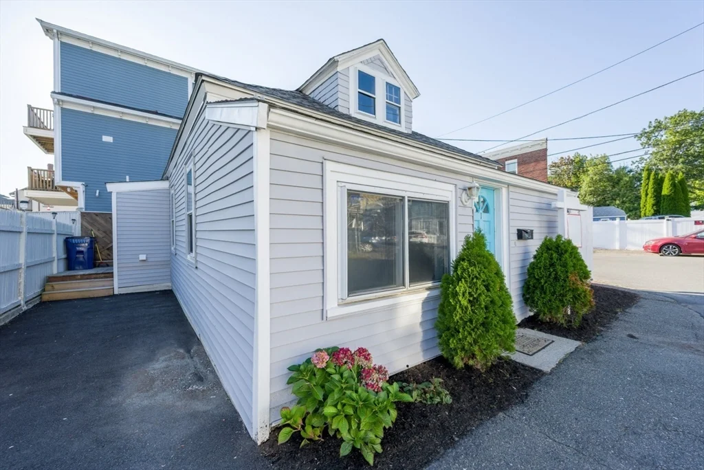 1 Avalon St, Revere
