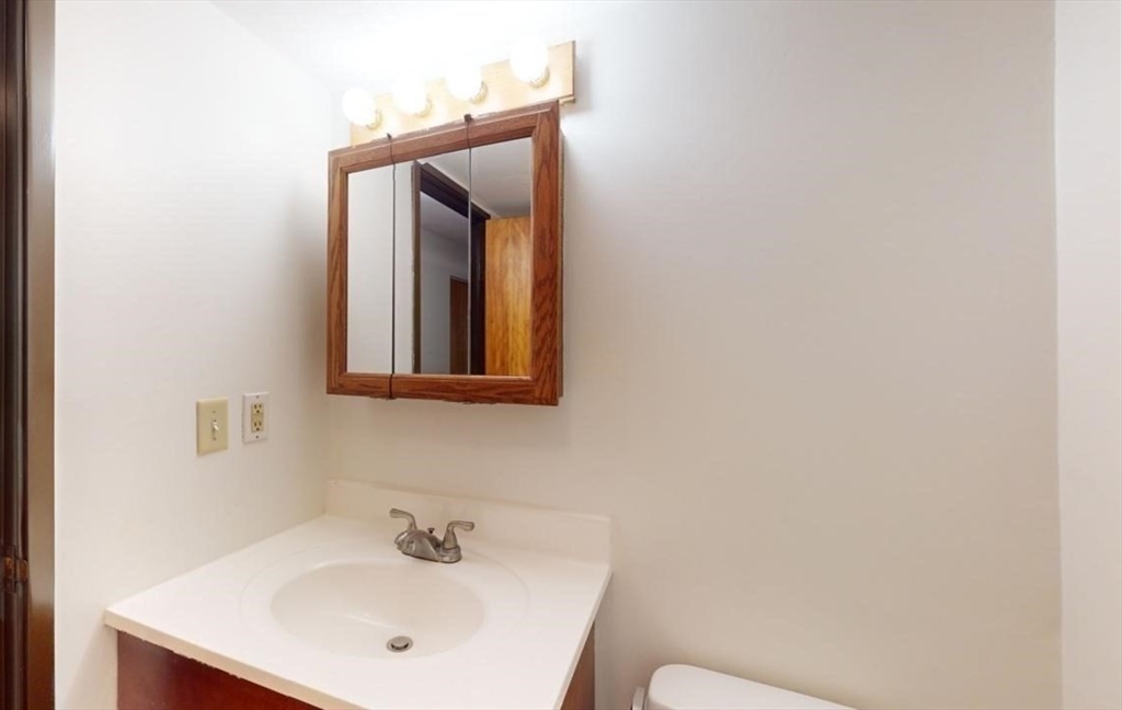 390 Broadway, Winter Hill