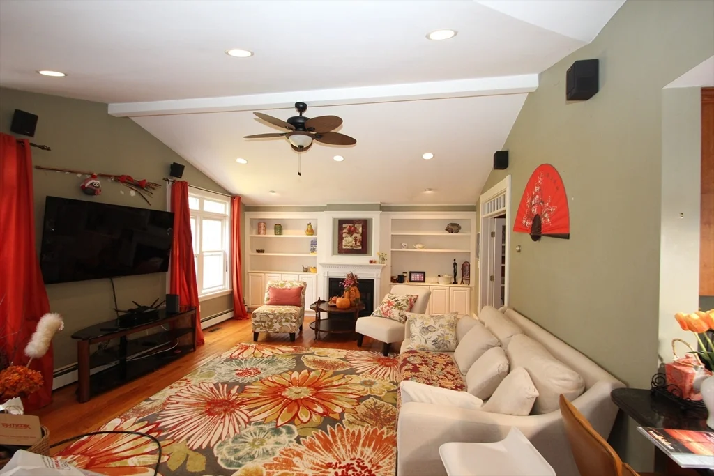 24 Arlington Rd, Woburn