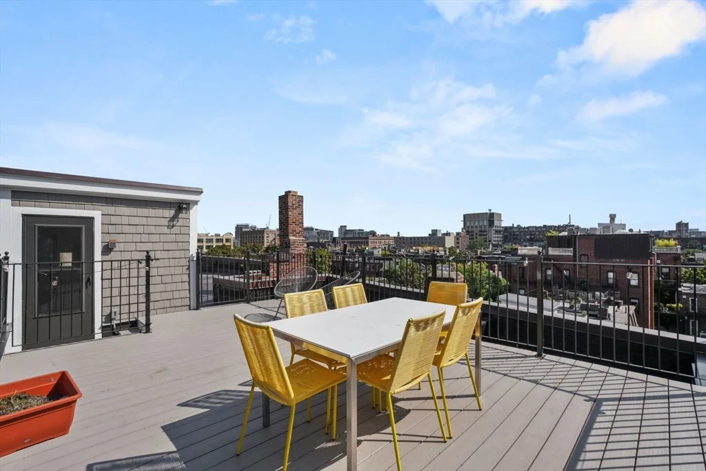 17 Cazenove St, South End