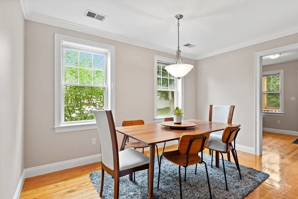 7 Fox St, Dorchester