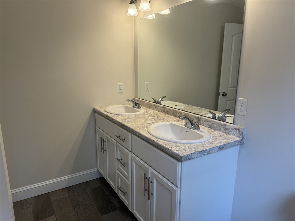 59 Wenham Rd, Carver