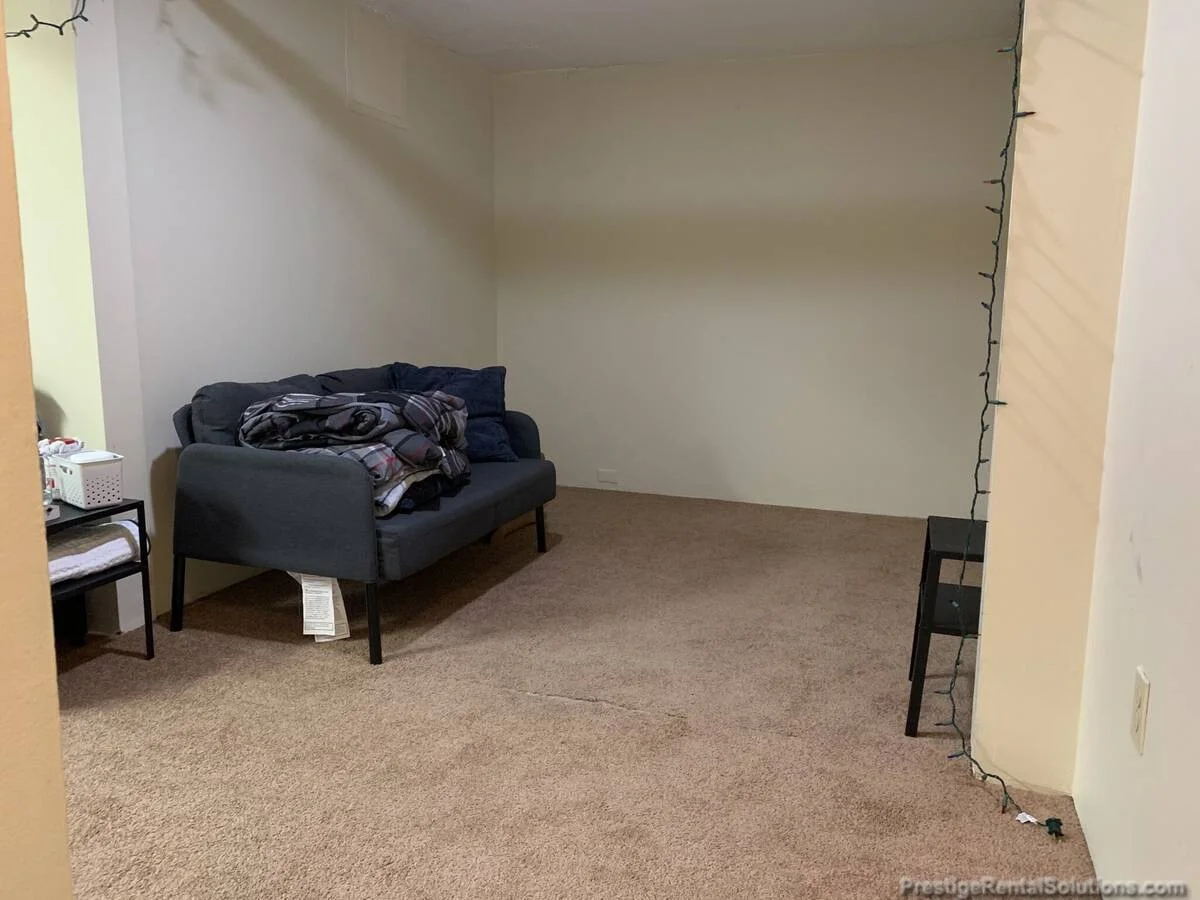 11 Willow St, Fitchburg