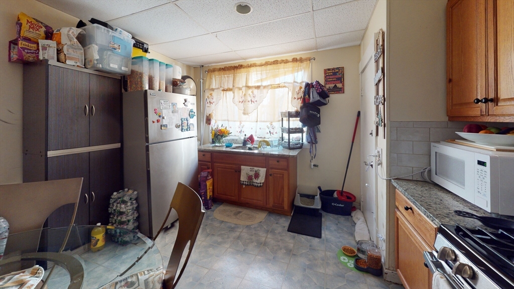 46 Plymouth St, Everett