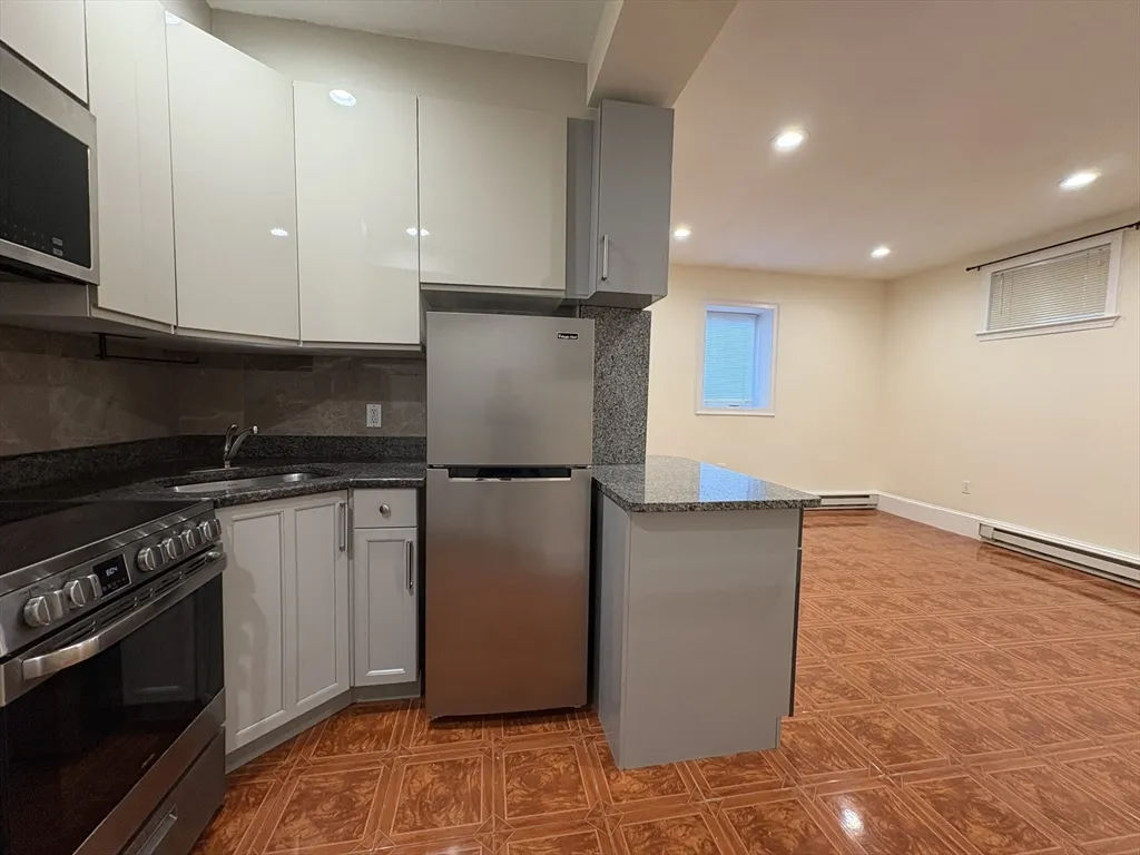 69 Babcock St, North Brookline