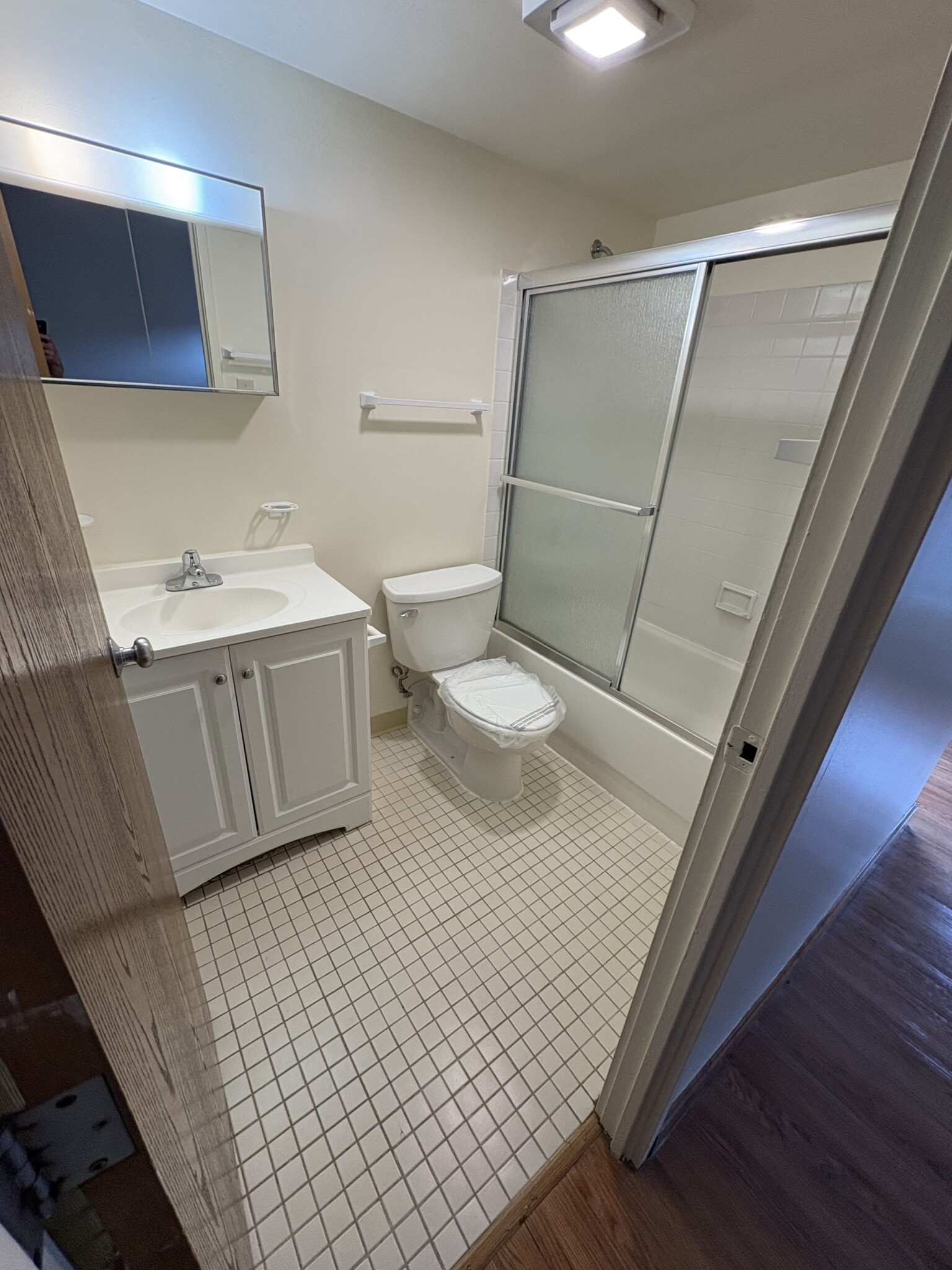 400 Massachusetts Ave, South End