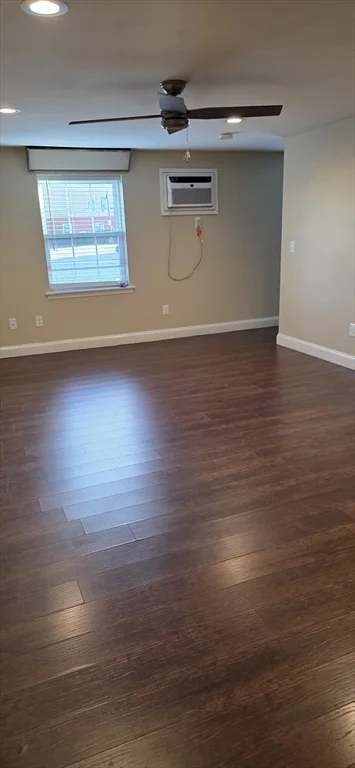 1 Old Colony Rd, Mansfield