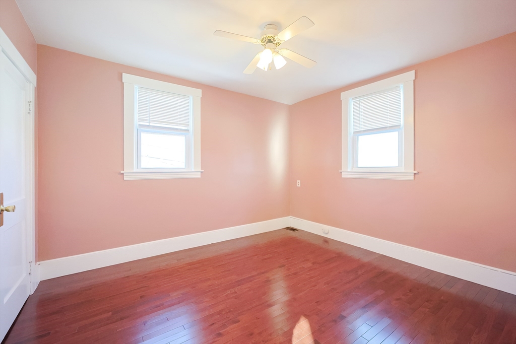 30 Lawrence St, Milford