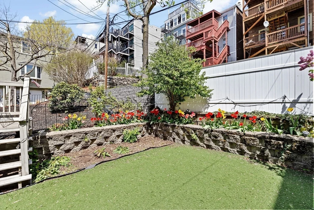 58 Gates St, South Boston