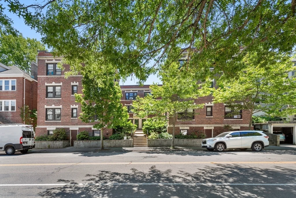 590 Washington St, Coolidge Corner