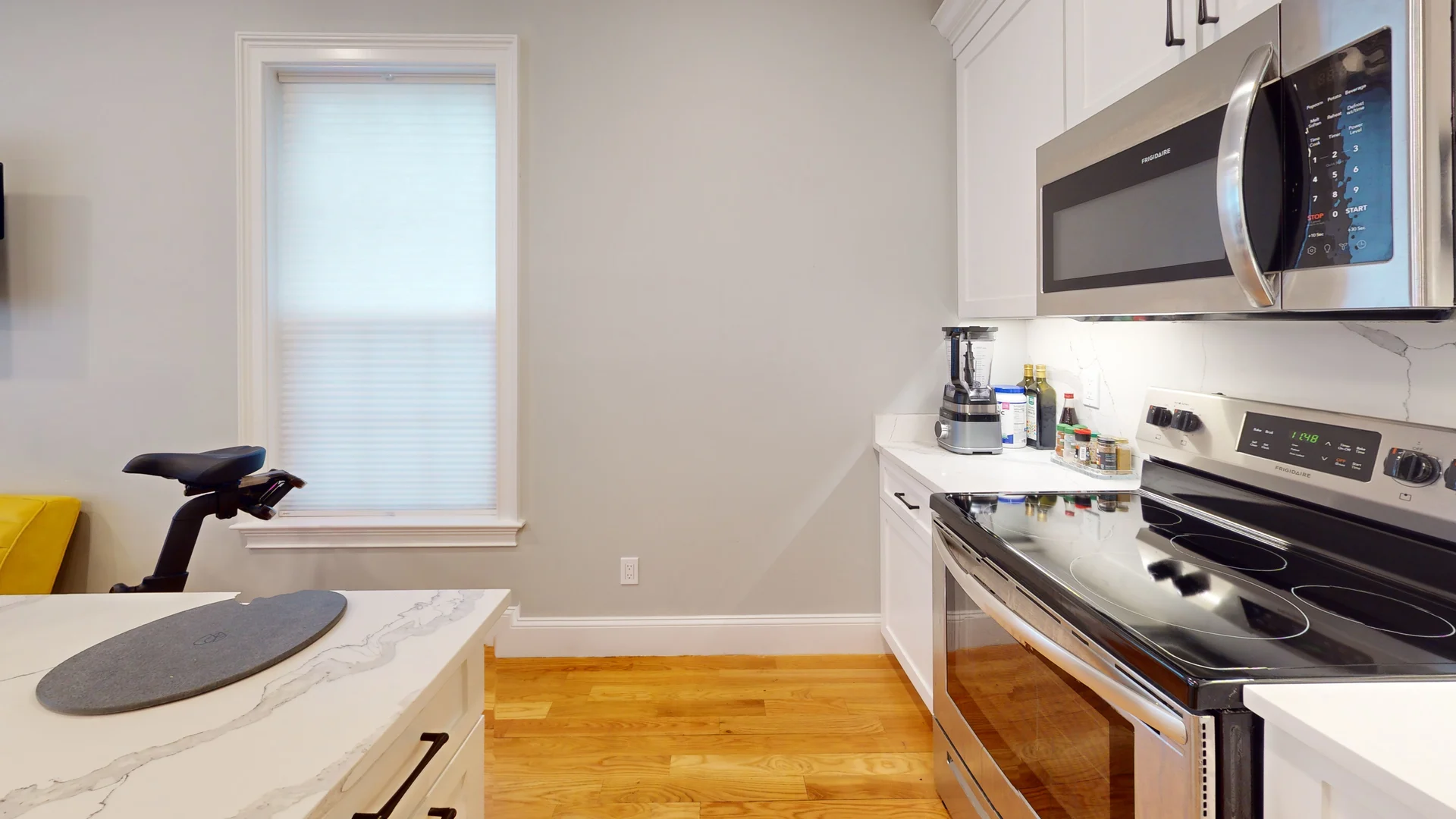 3305 Washington St, Jamaica Plain