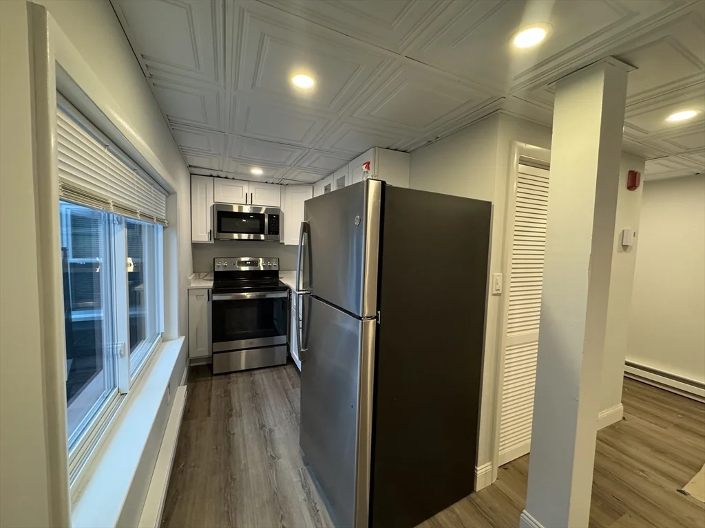 102 Cross St, East Somerville