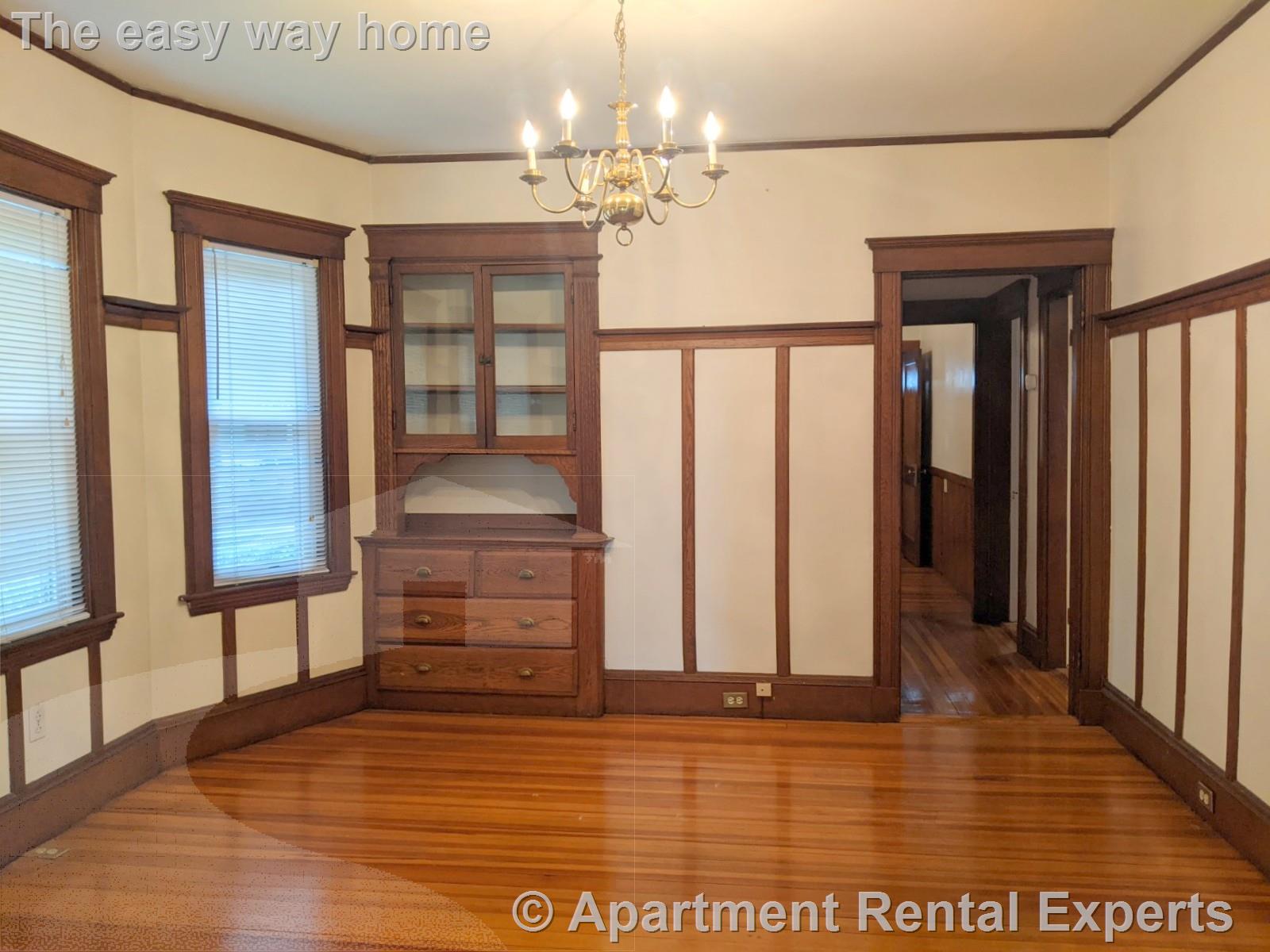 19 Leonard St, Davis Square