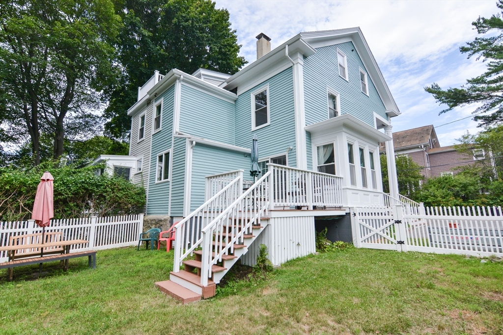 3 Abbot Ct, Marblehead
