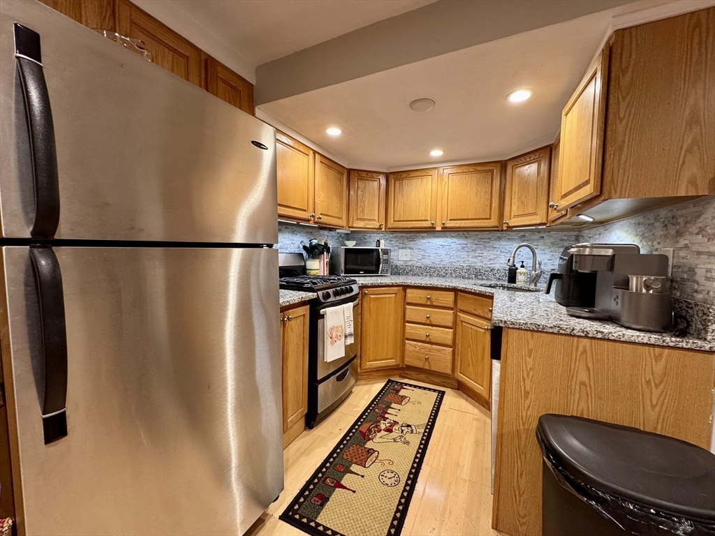 239 Main St, Reading