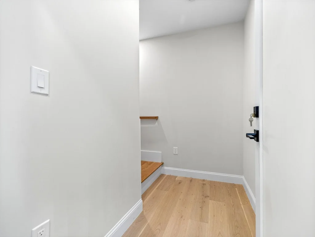 48 Woodward, South Boston