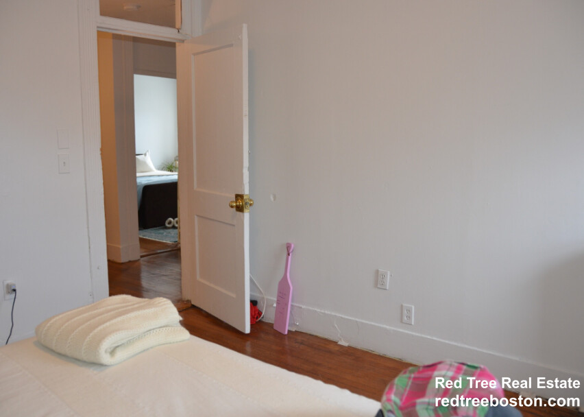 238 Hemenway St, Fenway