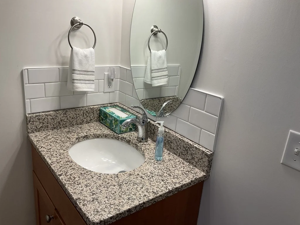 52 Sanborn St, Reading