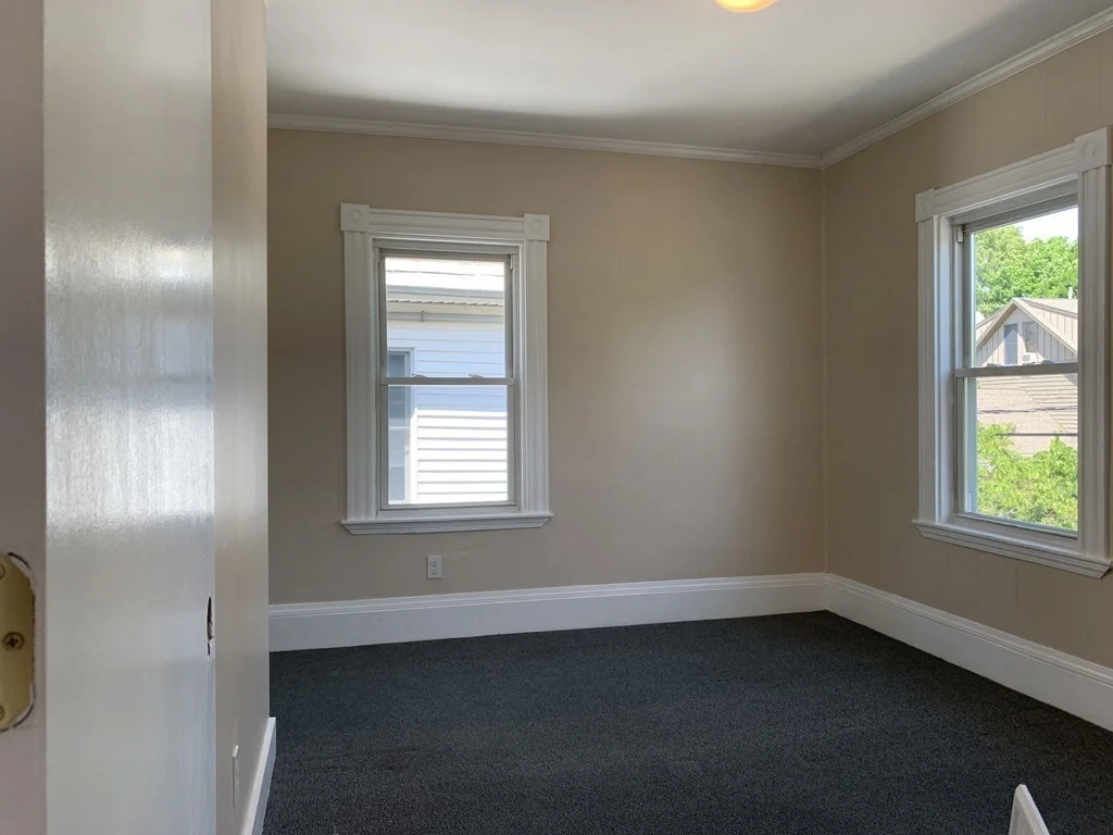 19 Perry St, Ward Two