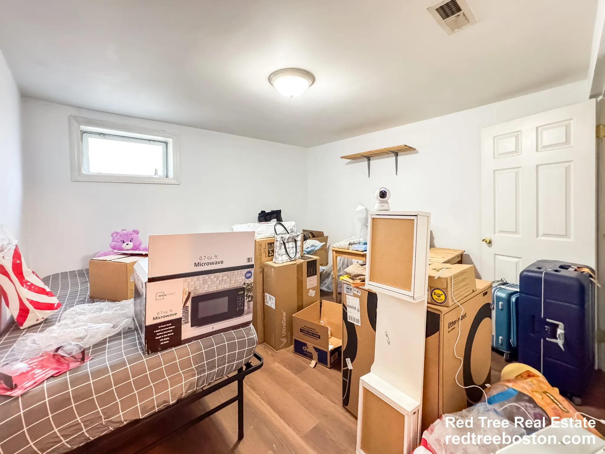 28 Linden St, Allston