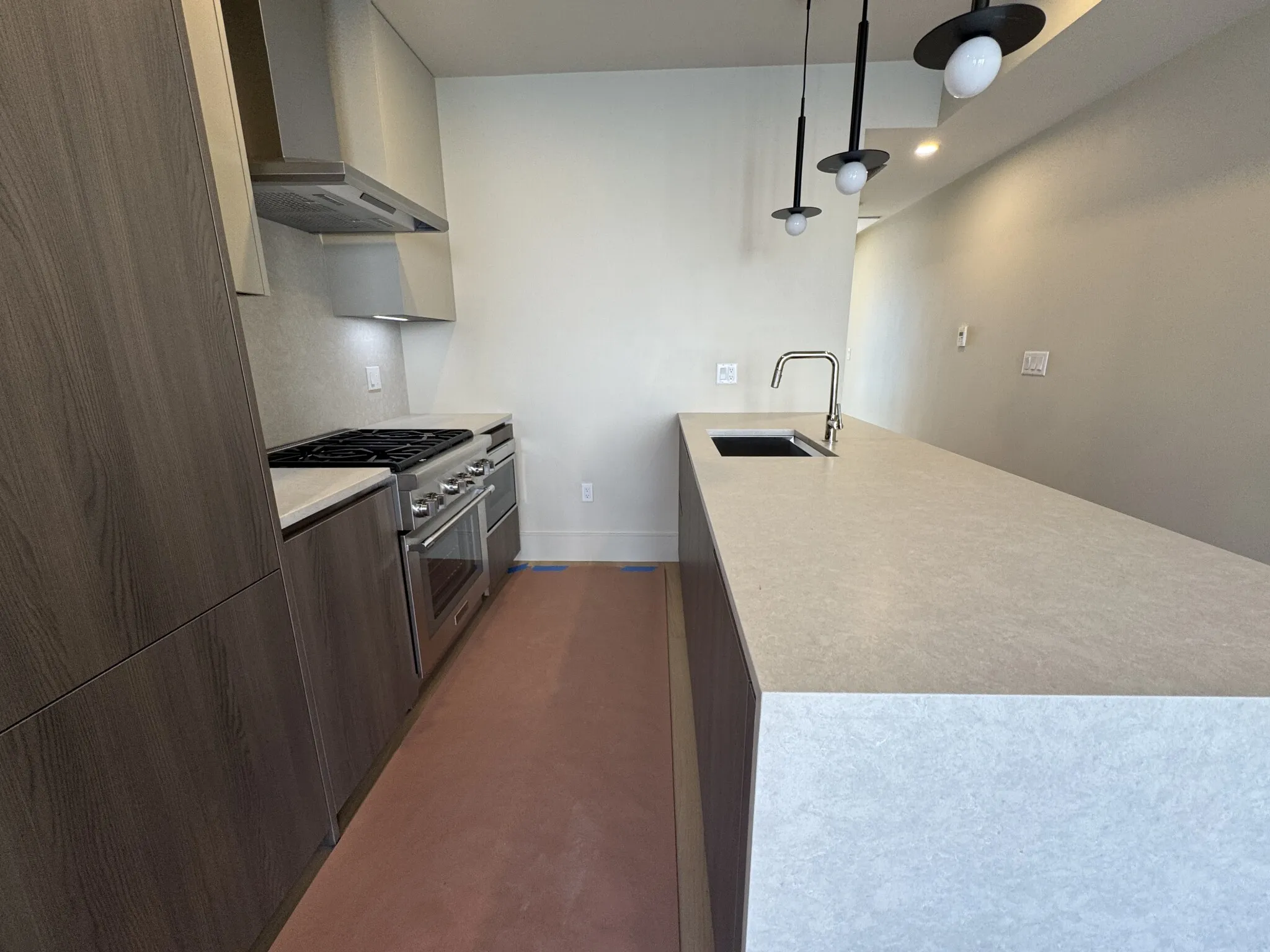 300 Franklin St, Riverside