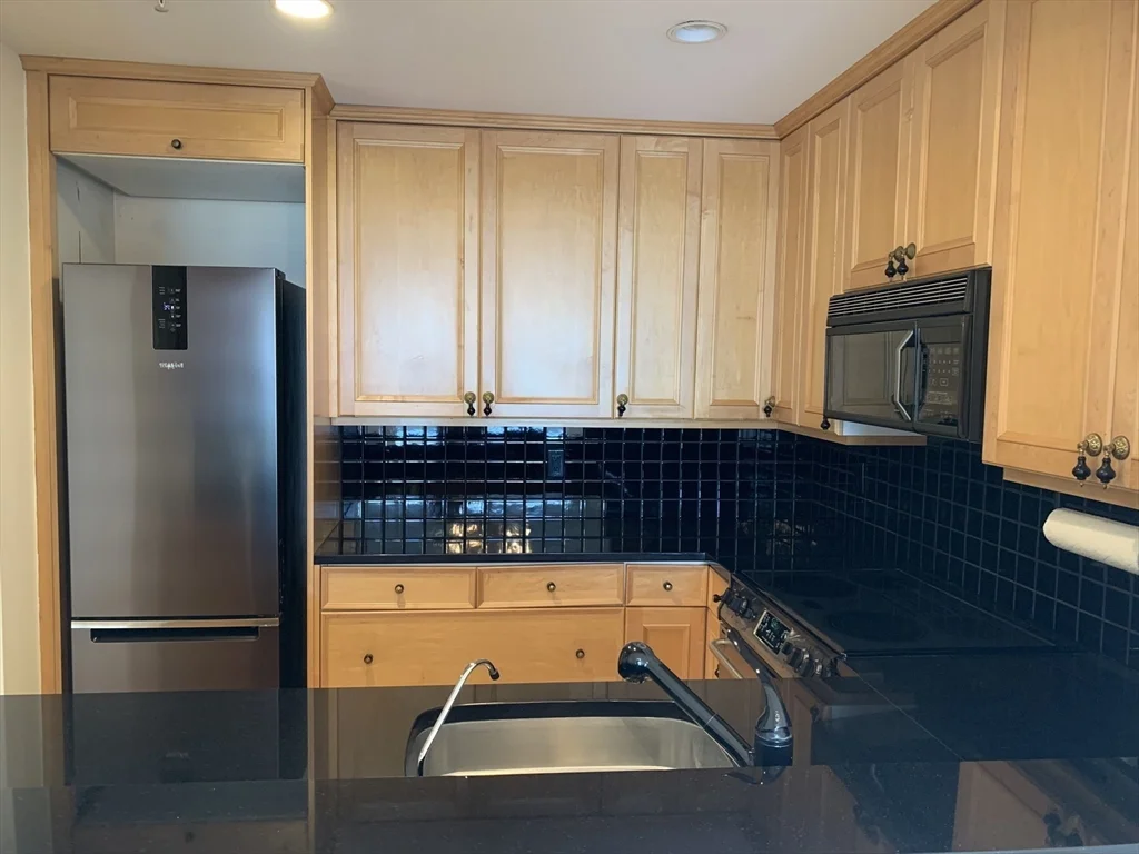 197 8th, Charlestown