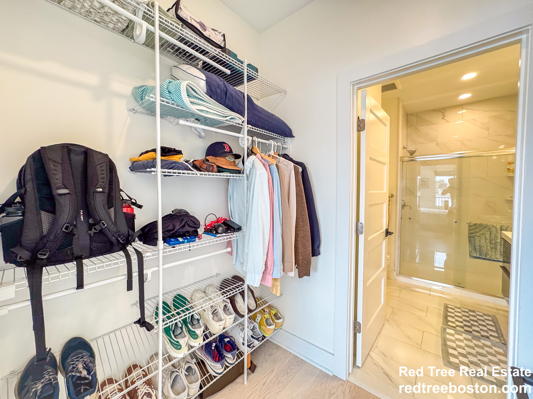 231 Maverick St, East Boston