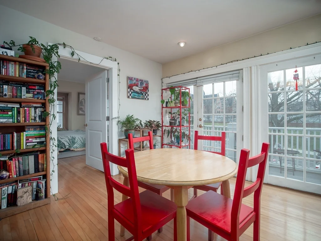 60 Powder House Blvd, Tufts
