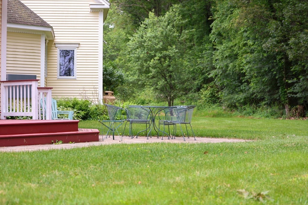 288 Goldthwaite Rd, Whitinsville