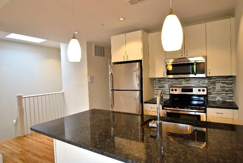 53 Fort Ave, Roxbury
